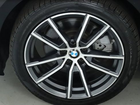 Used 2022 BMW 330i xDrive Sedan w/ Premium Package 2 image 39