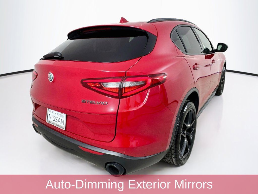 Used 2020 Alfa Romeo Stelvio AWD w/ Nero Edizione image 7