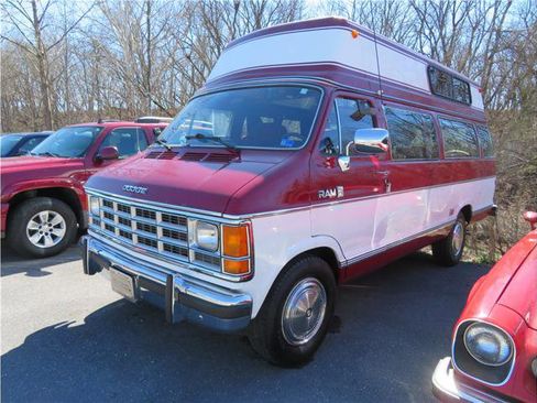 Used 1989 Dodge B350 Passenger image 31
