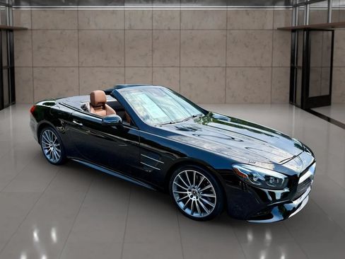 Used 2020 Mercedes-Benz SL 550 image 23