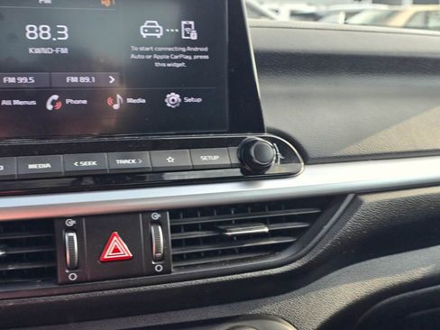 Used 2022 Kia Forte LXS w/ LXS Technology Package image 14