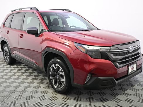 Used 2026 Subaru Forester Premium AWD/4WD image 4