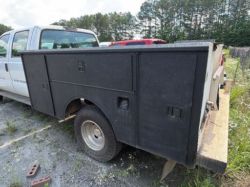 Used 2004 Ford F350 4x4 Crew Cab DRW Super Duty image 7