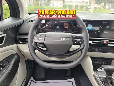New 2026 Kia Sportage EX w/ EX Panorama Roof Package FWD image 12