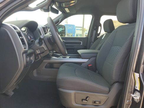 New 2026 RAM 3500 Big Horn AWD/4WD image 11