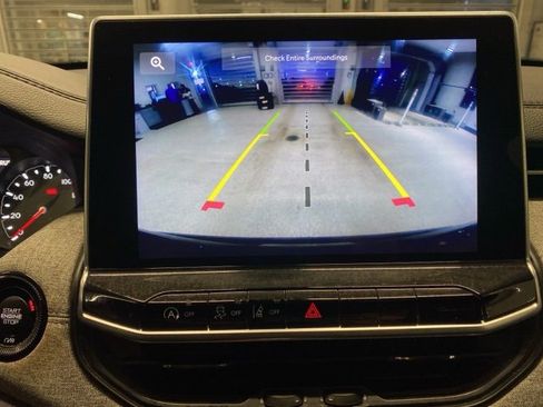 Used 2023 Jeep Compass Sport image 19