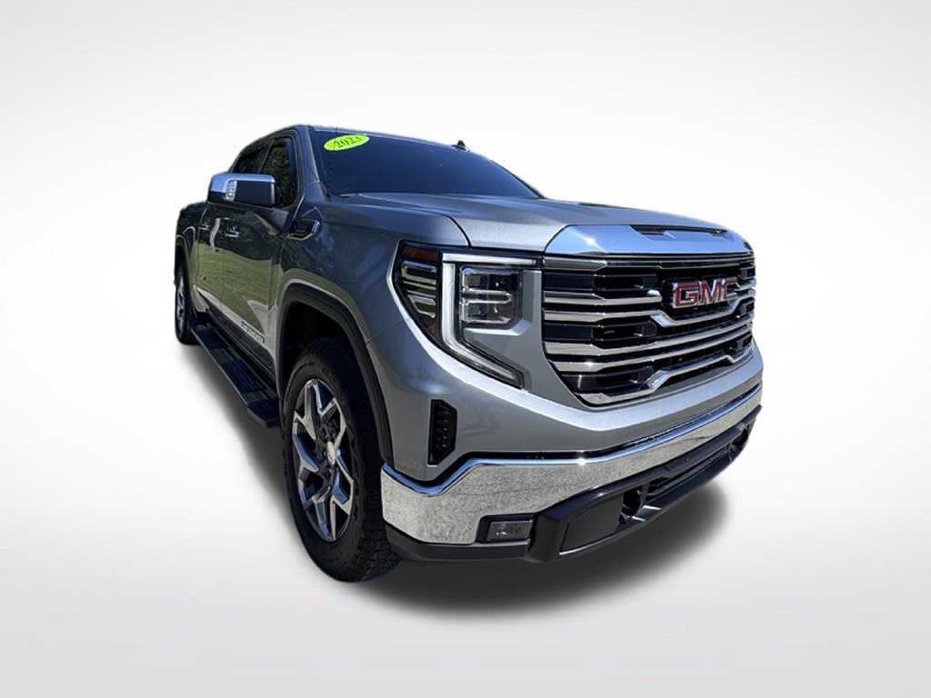 Used 2023 GMC Sierra 1500 SLT w/ SLT Premium Package AWD/4WD image 4