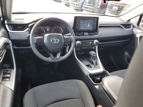 Used 2020 Toyota RAV4 LE image 10