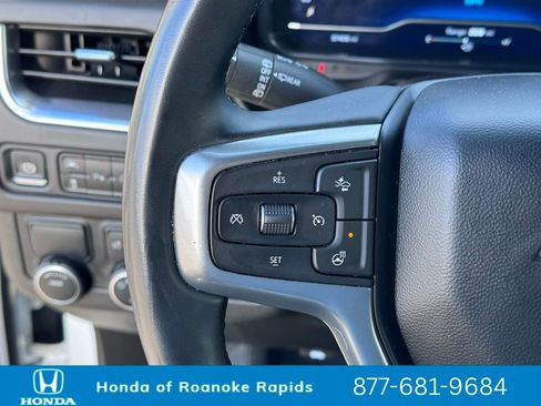 Used 2024 Chevrolet Suburban Premier image 14