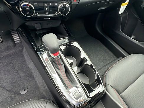 New 2026 Chevrolet Trax RS w/ Sunroof Package image 24