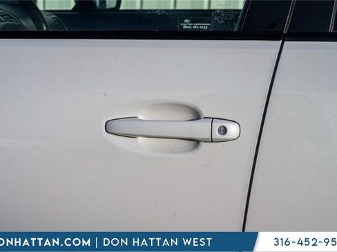 Used 2015 Subaru Crosstrek 2.0i Premium image 27