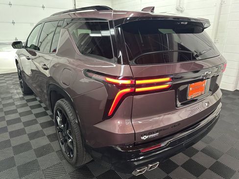 Used 2025 Chevrolet Traverse RS w/ LPO, Floor Liner Package image 7