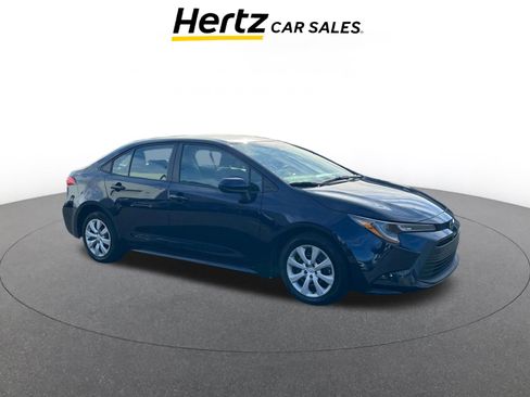 Used 2025 Toyota Corolla LE image 1