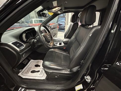 Used 2018 Jeep Grand Cherokee Altitude image 52