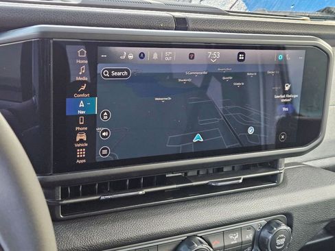 New 2025 Jeep Gladiator Sport image 23