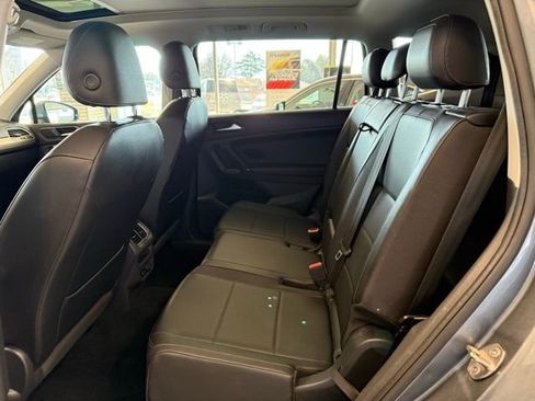 Used 2018 Volkswagen Tiguan SE w/ Panoramic Sunroof Package image 20
