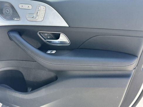 Certified 2025 Mercedes-Benz GLS 450 4MATIC image 16