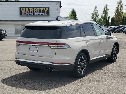 Certified 2023 Lincoln Aviator Reserve w/ Elements Package Plus AWD/4WD image 6