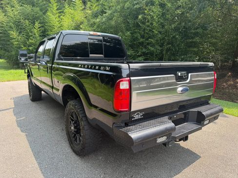 Used 2013 Ford F250 Platinum w/ FX4 Off Road Pkg AWD/4WD image 9