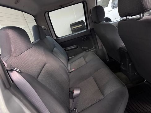 Used 2004 Nissan Frontier XE RWD image 18