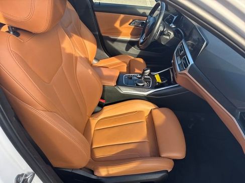 Used 2022 BMW 330i xDrive Sedan w/ Premium Package image 37