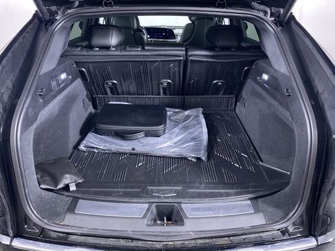 New 2025 Cadillac Lyriq Luxury w/ LPO, Floor Liner Package image 16