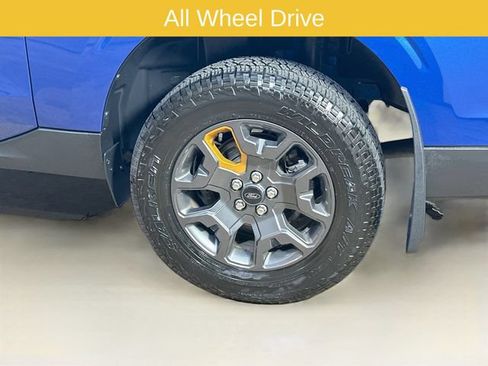 Certified 2024 Ford Maverick Tremor w/ Tremor Off-Road Package AWD/4WD image 6