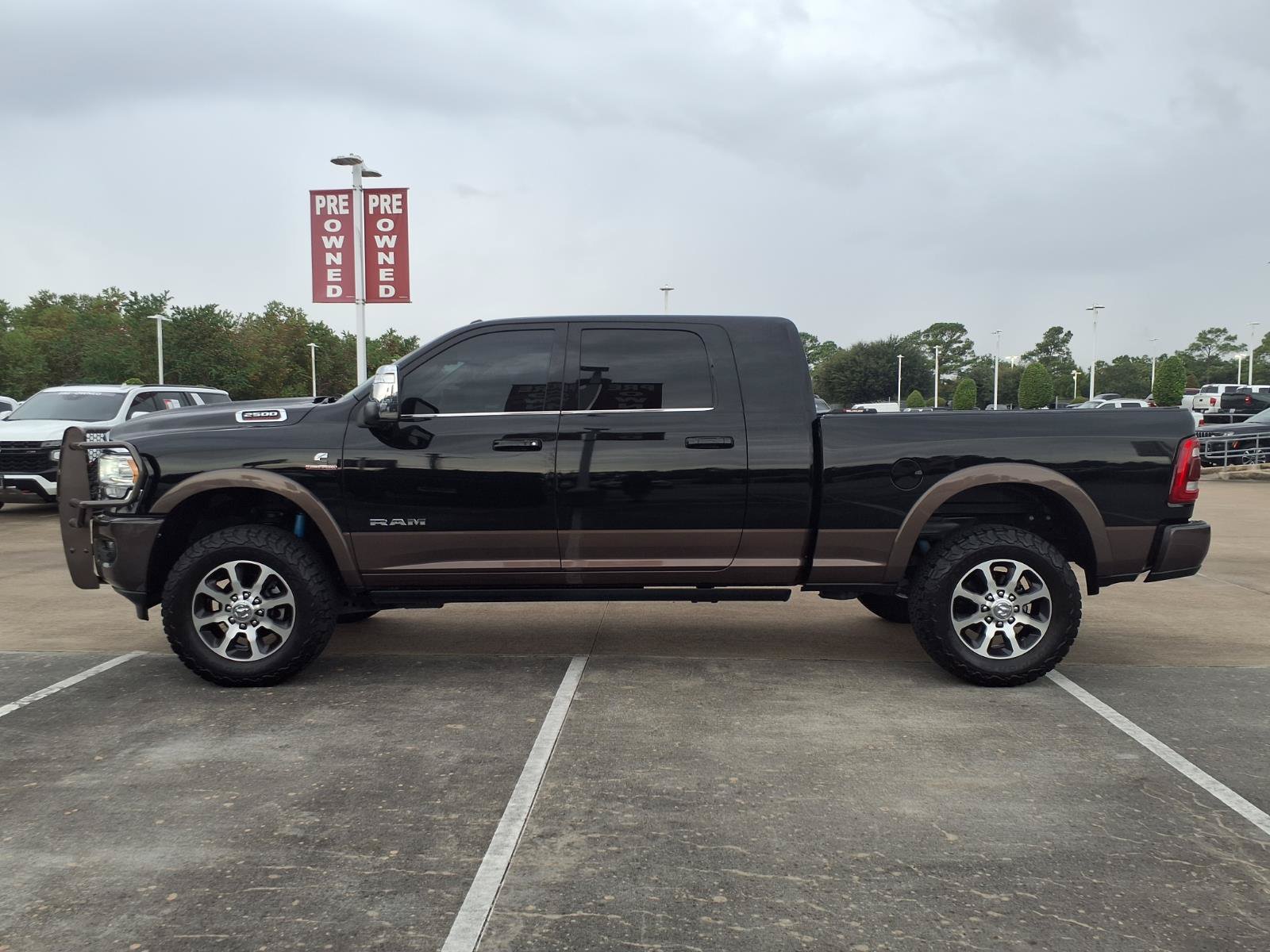 Used 2024 RAM 2500 Limited w/ Towing Technology Group AWD/4WD image 9