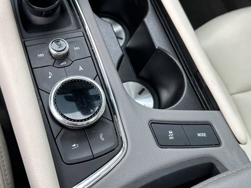 Certified 2023 Cadillac XT6 Premium Luxury w/ Technology Package image 28