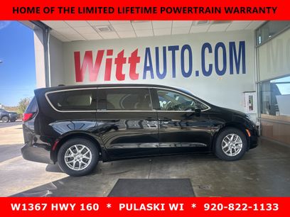 Used 2024 Chrysler Pacifica Touring-L