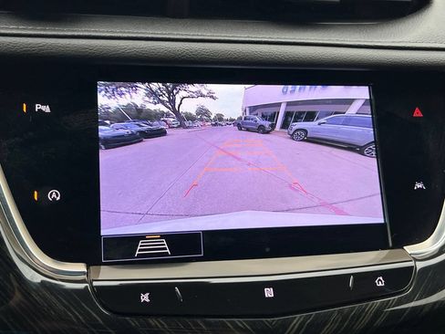 Used 2020 Cadillac XT6 Premium Luxury FWD image 19