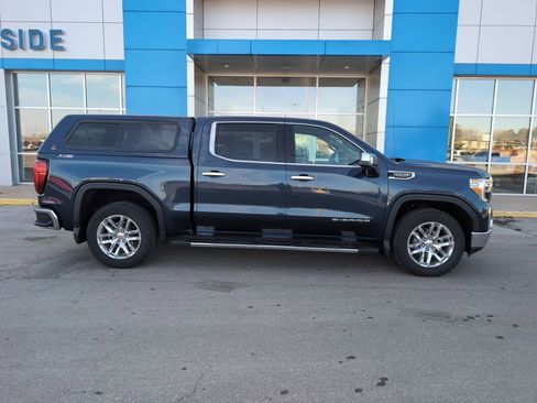 Used 2022 GMC Sierra 1500 SLT w/ SLT Premium Package image 1