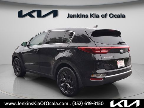 Certified 2022 Kia Sportage LX w/ LX FWD Value Edition Package image 5