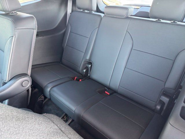 Used 2026 Buick Enclave Preferred w/ Power Package FWD image 22