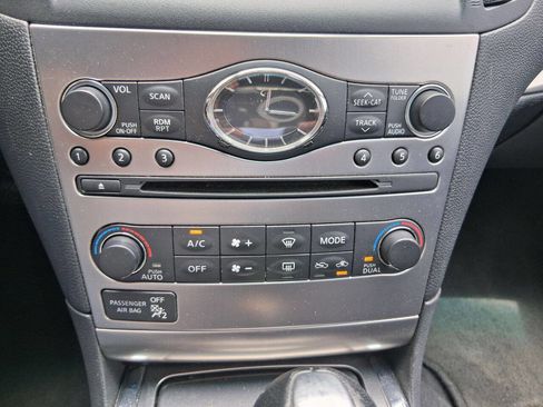 Used 2013 INFINITI G37 Journey w/ Premium Pkg RWD image 19