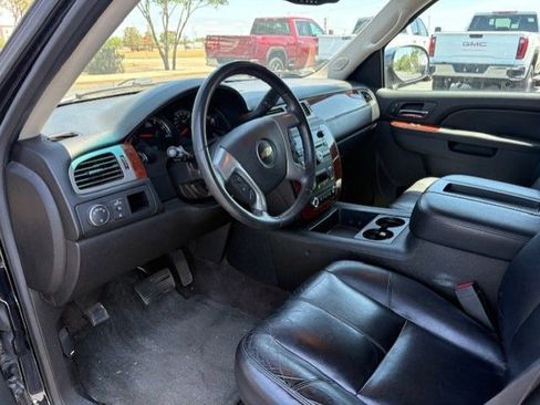 Used 2014 Chevrolet Tahoe LT w/ Texas Edition RWD image 8