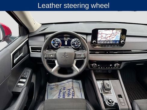Used 2024 Mitsubishi Outlander SE image 24