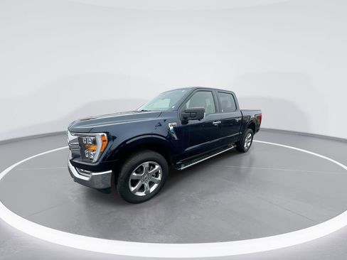 Used 2022 Ford F150 XLT w/ Equipment Group 302A High AWD/4WD image 4