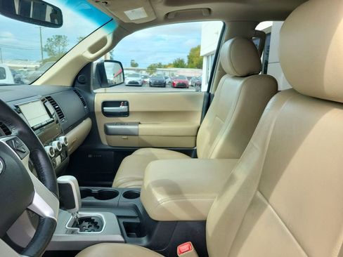 Used 2015 Toyota Sequoia Limited image 20