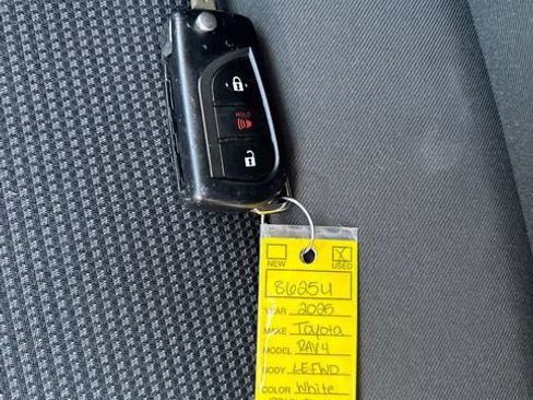 Used 2025 Toyota RAV4 LE FWD image 27