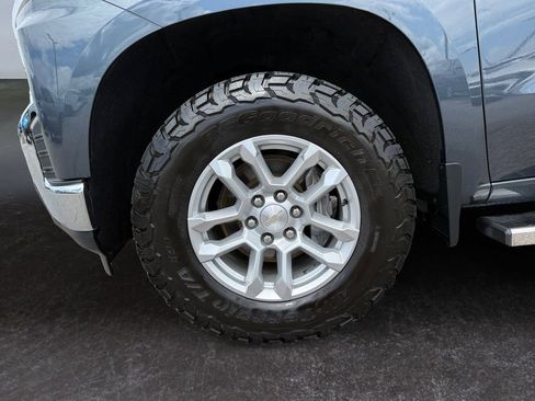 Used 2021 Chevrolet Silverado 1500 LT w/ Z71 Off-Road Package AWD/4WD image 9