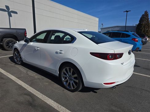 Used 2023 MAZDA MAZDA3 s image 3