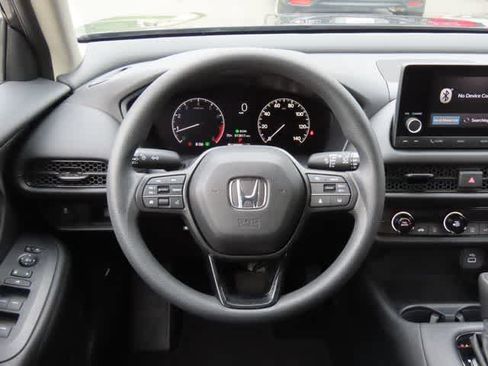 Certified 2025 Honda HR-V LX image 18