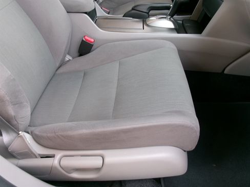 Used 2012 Honda Accord LX image 18