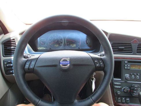 Used 2006 Volvo S60 2.5T image 9