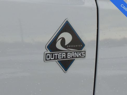 Used 2024 Ford Bronco Outer Banks w/ Sasquatch Package image 13