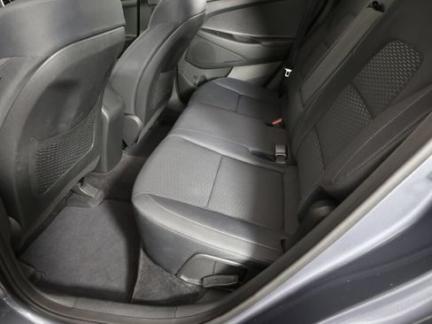 Used 2019 Hyundai Tucson Value AWD/4WD image 17
