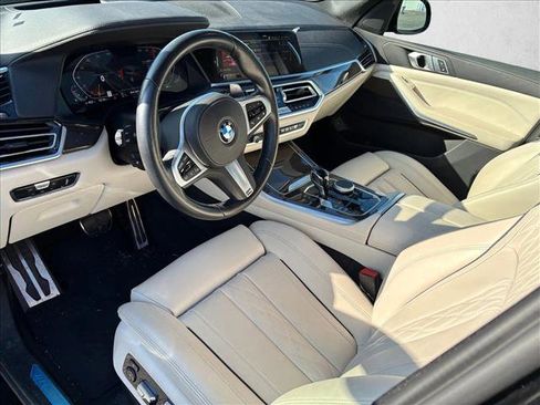 Used 2023 BMW X5 xDrive40i w/ M Sport Package image 9