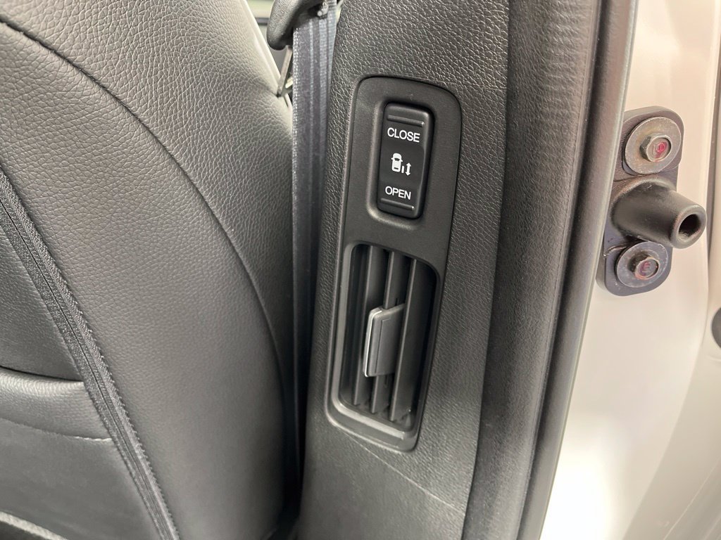 Certified 2026 Honda Odyssey Touring image 11