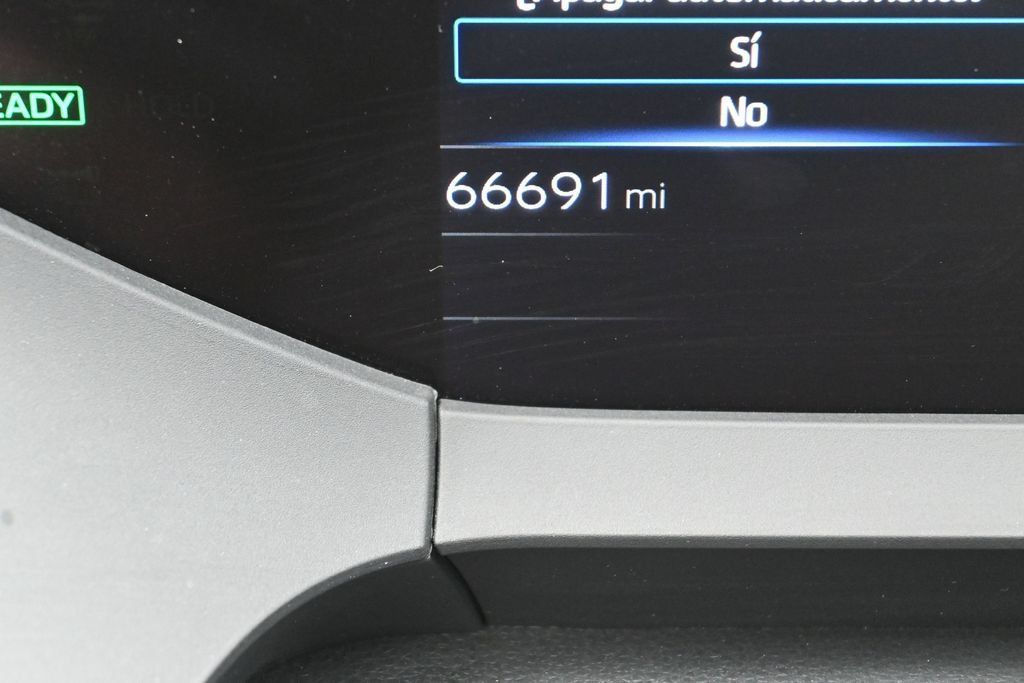 Certified 2024 Toyota Prius LE FWD image 17